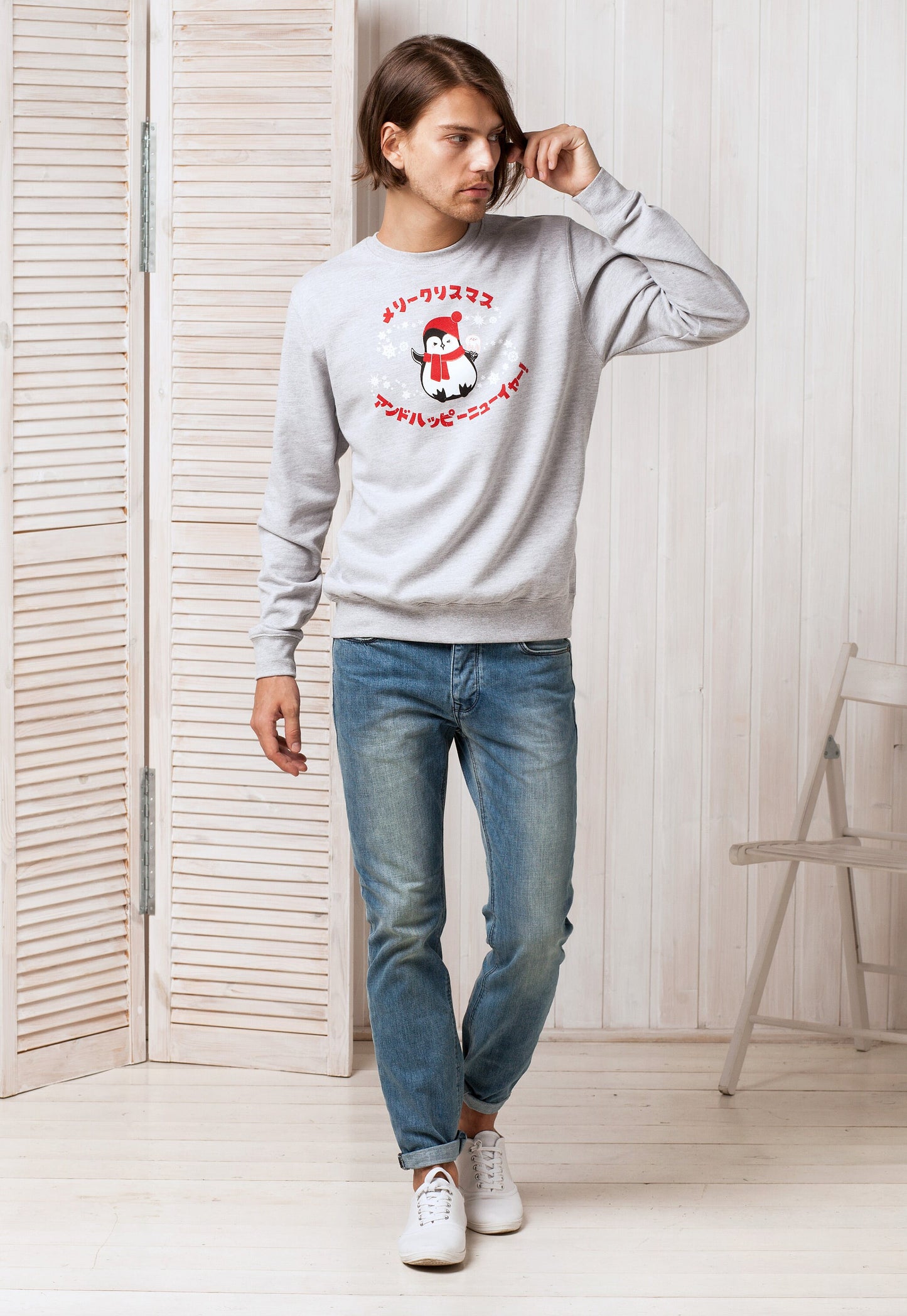 Japanese Christmas Sweatshirt Kawaii Penguin Japan Anime Manga Holiday Xmas Printed Mens Womens Aesthetic Jumper Long Sleeve Top Cute Gift