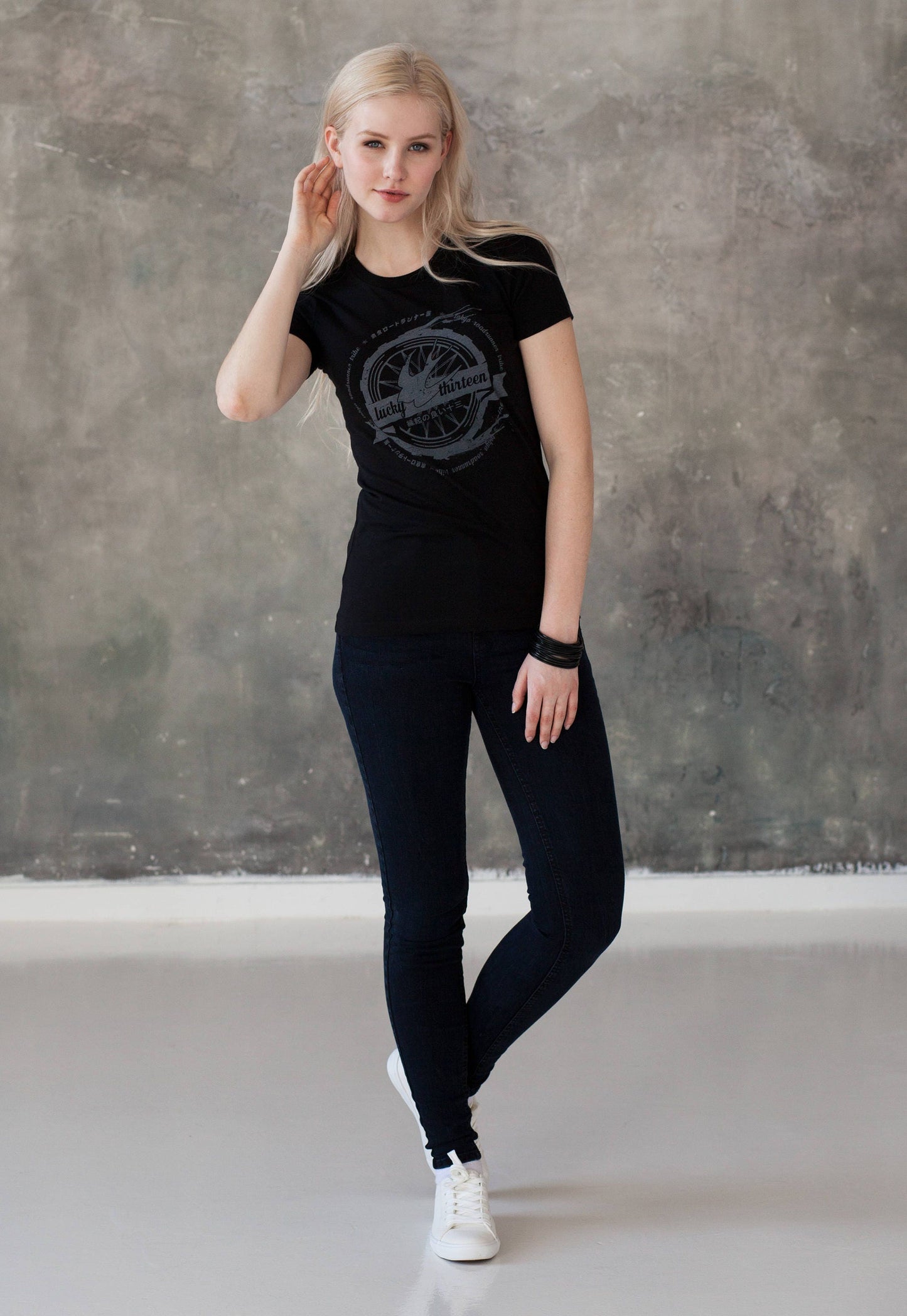 Japanese Japan Tokyo Roadrunner Tribe Harajuku Kaminari OraOraKei Retro Vintage Japan Writing Kanji Printed Women's Tee Top
