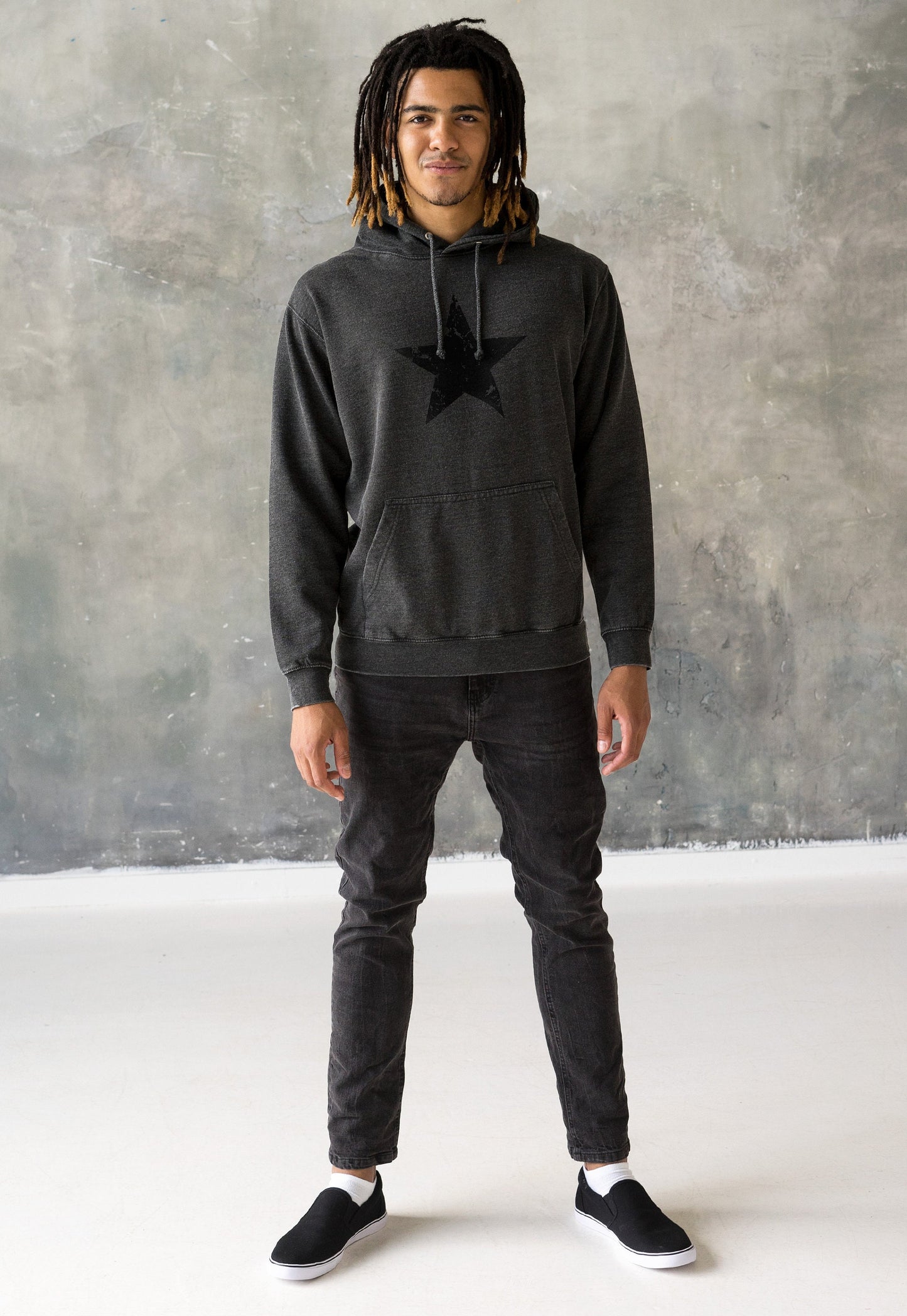 Black Distressed Star Hoodie Minimalist Abstract Geometric Streetwear Retro Graphic Design Womens Mens Sweatshirt Washed Brushed Hooded Top