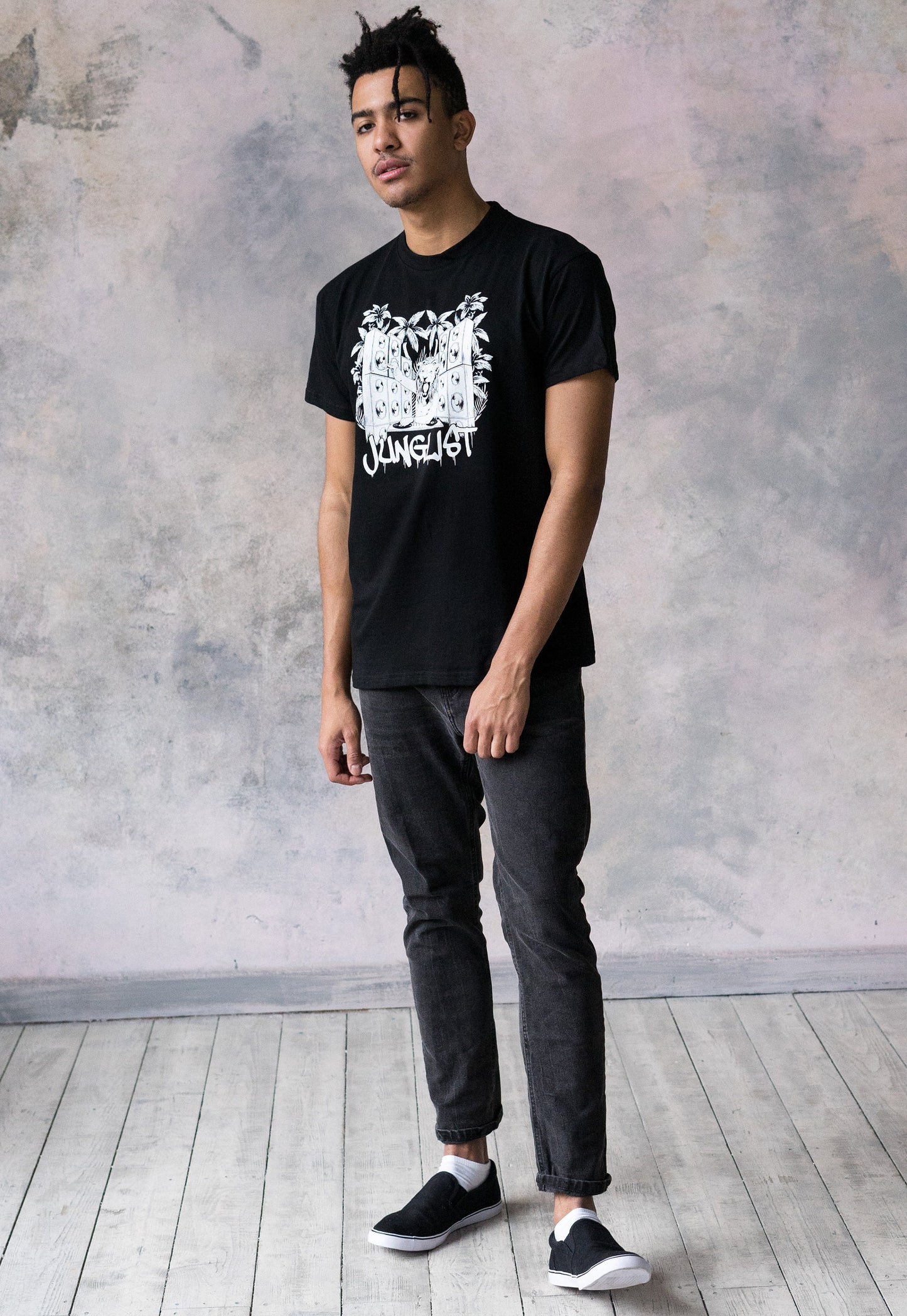 Drum and Bass Lion DJ T Shirt Jungle Massive Junglist DJ & Synth Music Amen Slogan Synth Music Producer Festival Men's Printed Black Tee