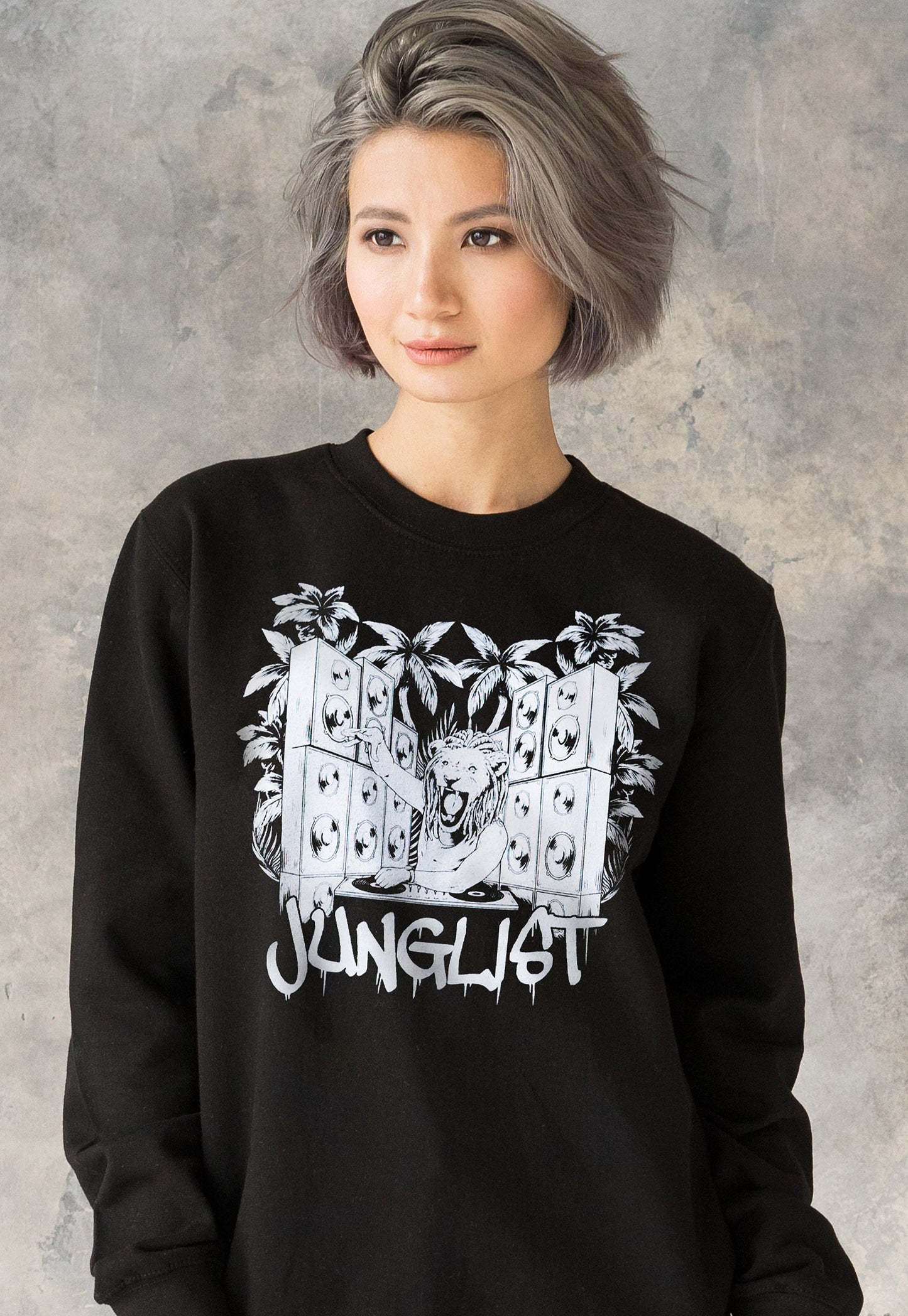 Junglist Lion DJ Sweatshirt Jungle Massive Drum and Bass DJ Synth Dreads Dreadlocks Music Producer Synthesizer Sweater Pullover Jumper Top