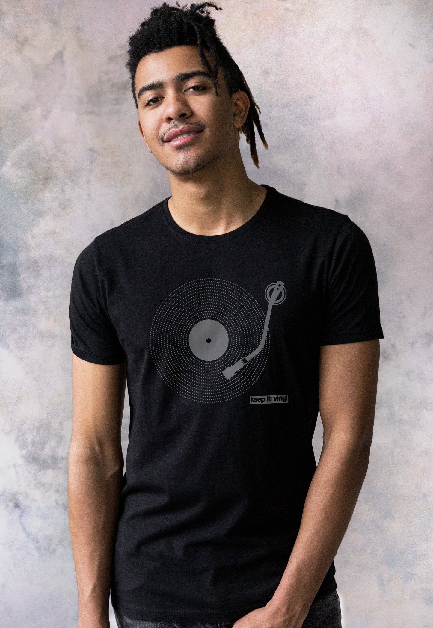 Keep It Vinyl T Shirt LP Record Player Turntable Minimalist DJ Deck Decks Drum and Bass Old School Retro 70s Mens Womens Screen Printed Tee
