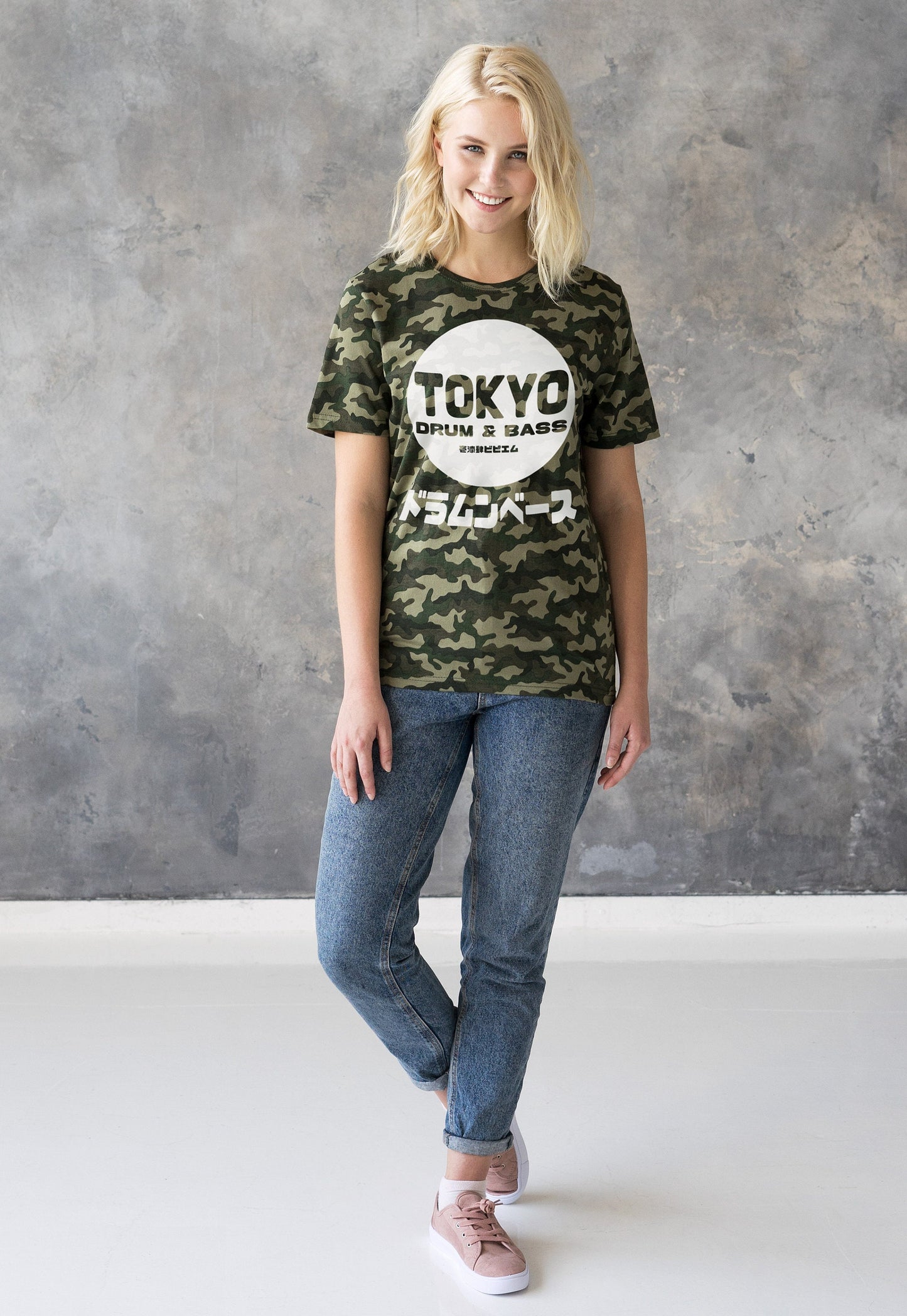 Tokyo Drum & Bass Camo T Shirt Japanese Writing 174 BPM Japan Junglist Synthesizer Synth Graphic Camouflage Mens Womens Graphic Printed Tee