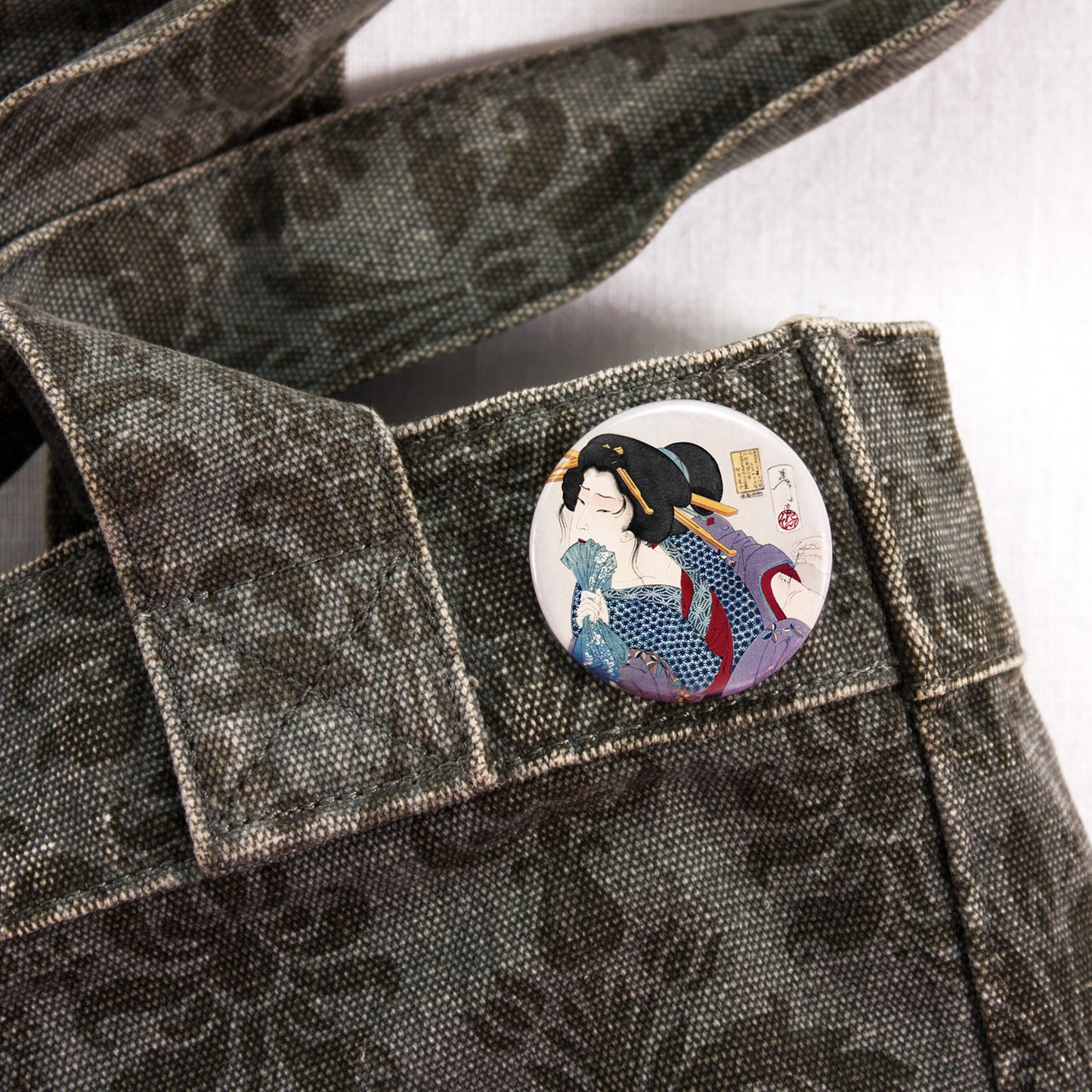 Japanese Badges Ukiyo-e Art Woodblock Print Aesthetic Pin Button Badge Gift Set Geisha Tattoo Kanagawa Wave Maiko Cherry Blossom Pastel Goth