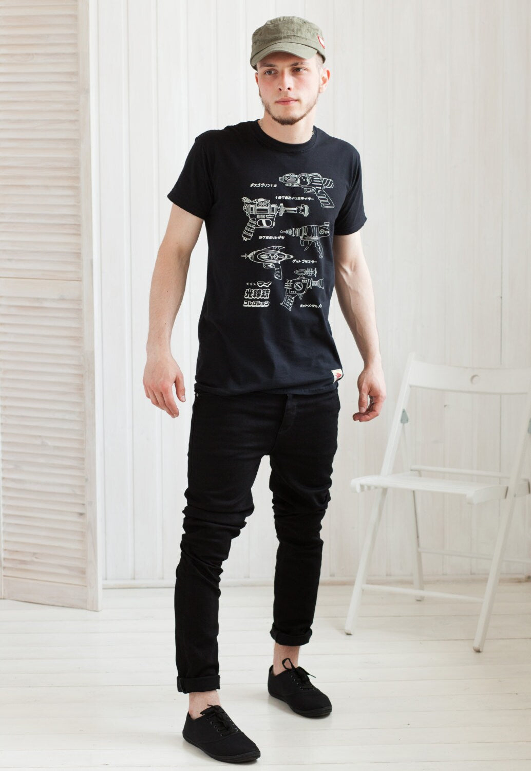 Japanese T Shirt Ray Guns Blaster Phaser Laser Gun Japan Retro Kawaii Anime Manga Cosplay Comicon Tokyo Otaku Sci Fi Mens Womens Printed Tee