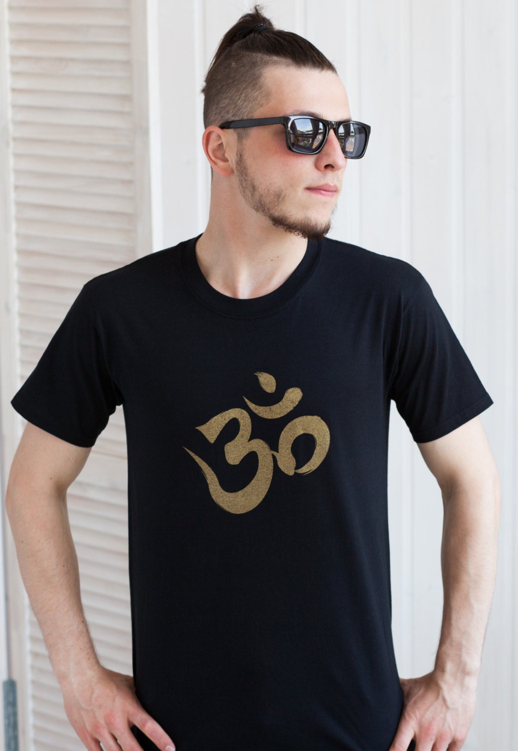 Om Ohm Aum T Shirt - Yoga Buddhism Meditation Hinduism Hindu Buddhist Sanskrit Calligraphy Lotus Mandala Hamza Hamsa Mens Womens Printed Tee