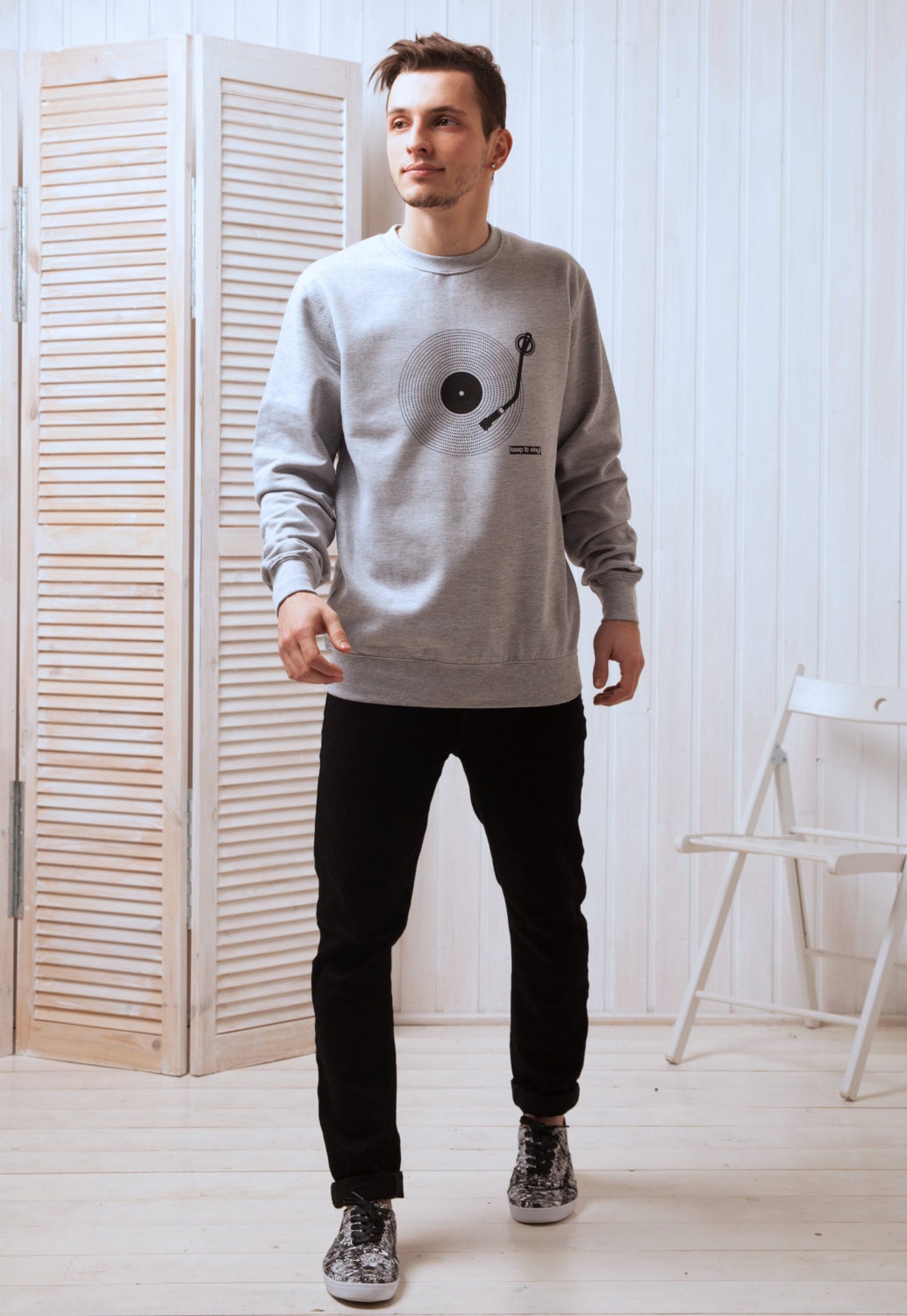 Keep It Vinyl Sweatshirt Minimalist Decks Turntable Vinyl LP Record Player DJ Drum & Bass Music Retro Men's Printed Pullover Jumper Sweater