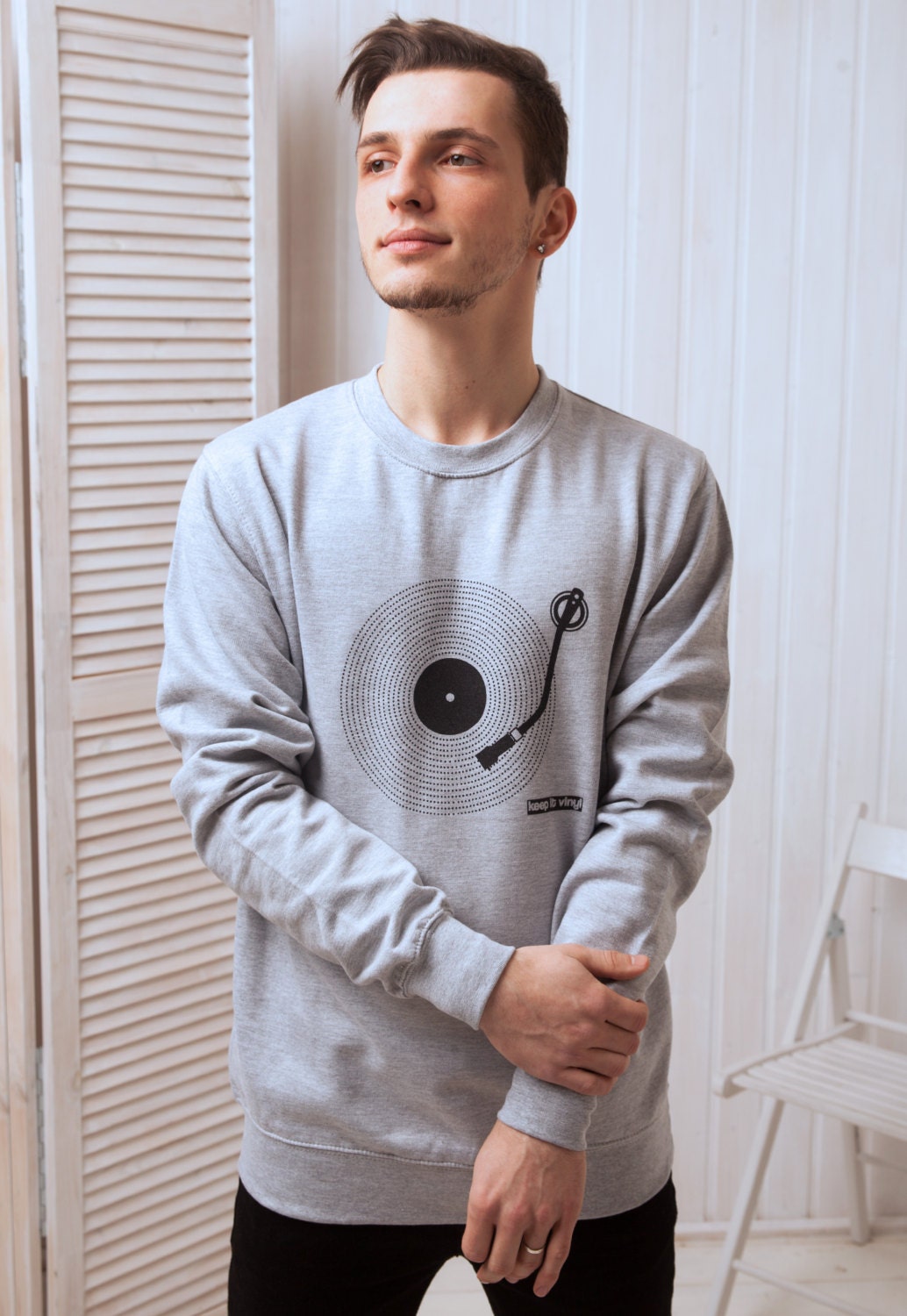 Keep It Vinyl Sweatshirt Minimalist Decks Turntable Vinyl LP Record Player DJ Drum & Bass Music Retro Men's Printed Pullover Jumper Sweater