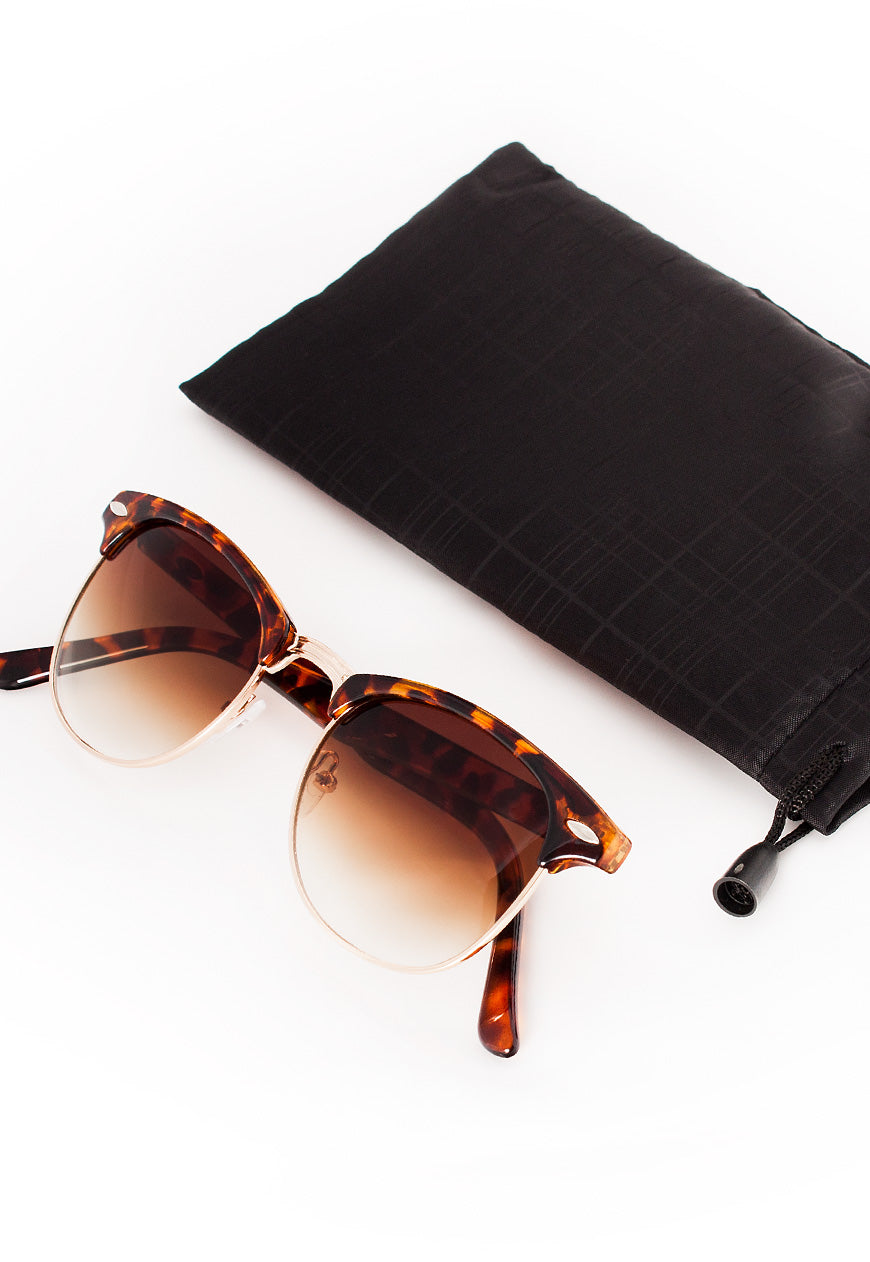 Retro Tortoise Shell Sunglasses with Gradient Lenses