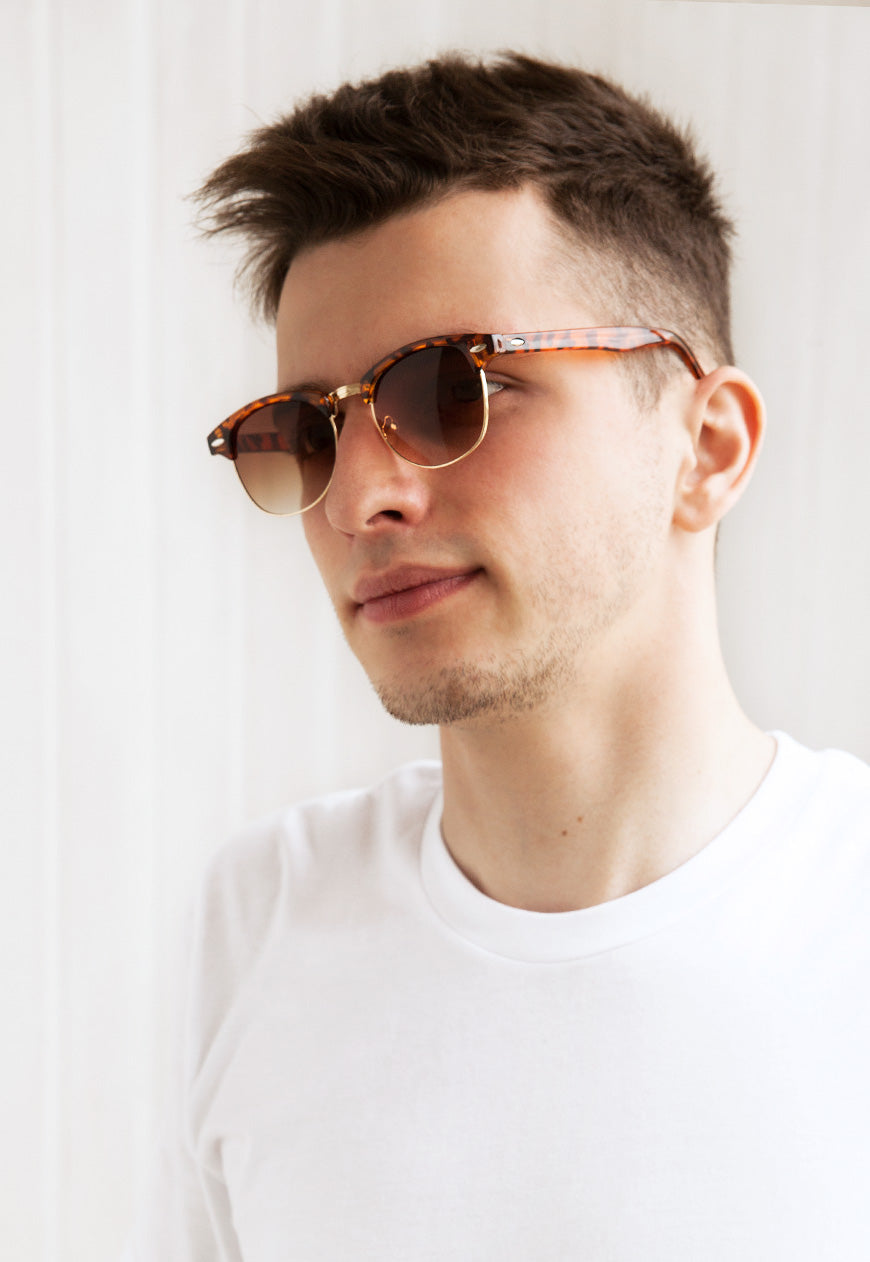 Retro Tortoise Shell Sunglasses with Gradient Lenses