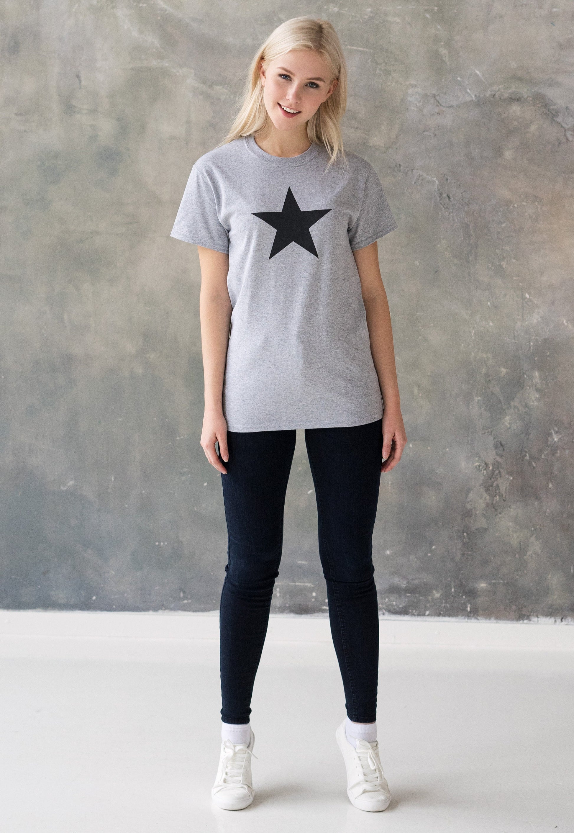 Black Star T Shirt Abstract Geometric Retro Skater Cute Vintage Style Minimalist Graphic Design Fashion Streetwear Printed Women's Men's Tee