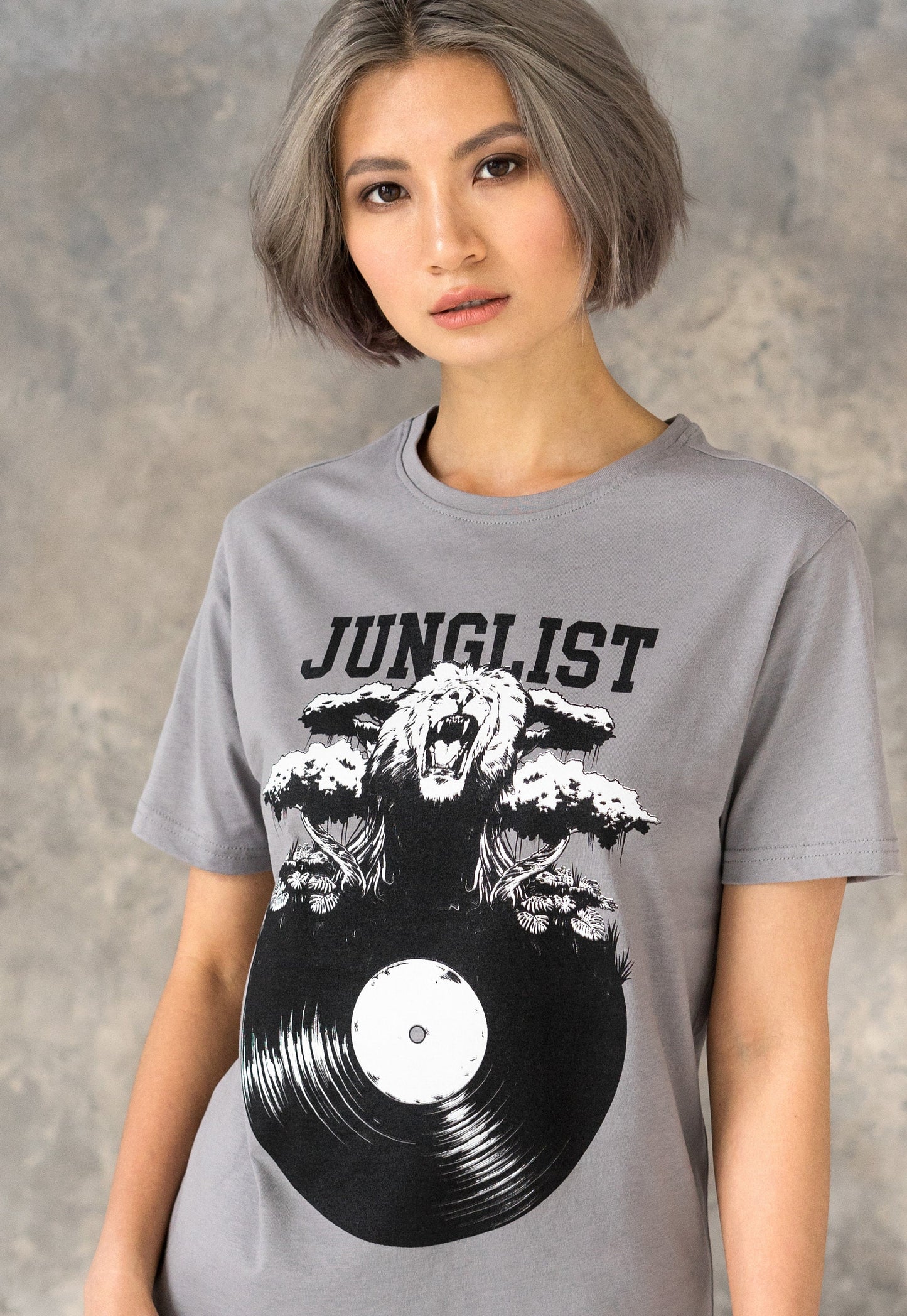 Junglist Vinyl T Shirt Drum and Bass DJ Synthesizer & Bass Synth Music Producer Jungle Massive Neurofunk Dubstep Mens Screen Printed Tee