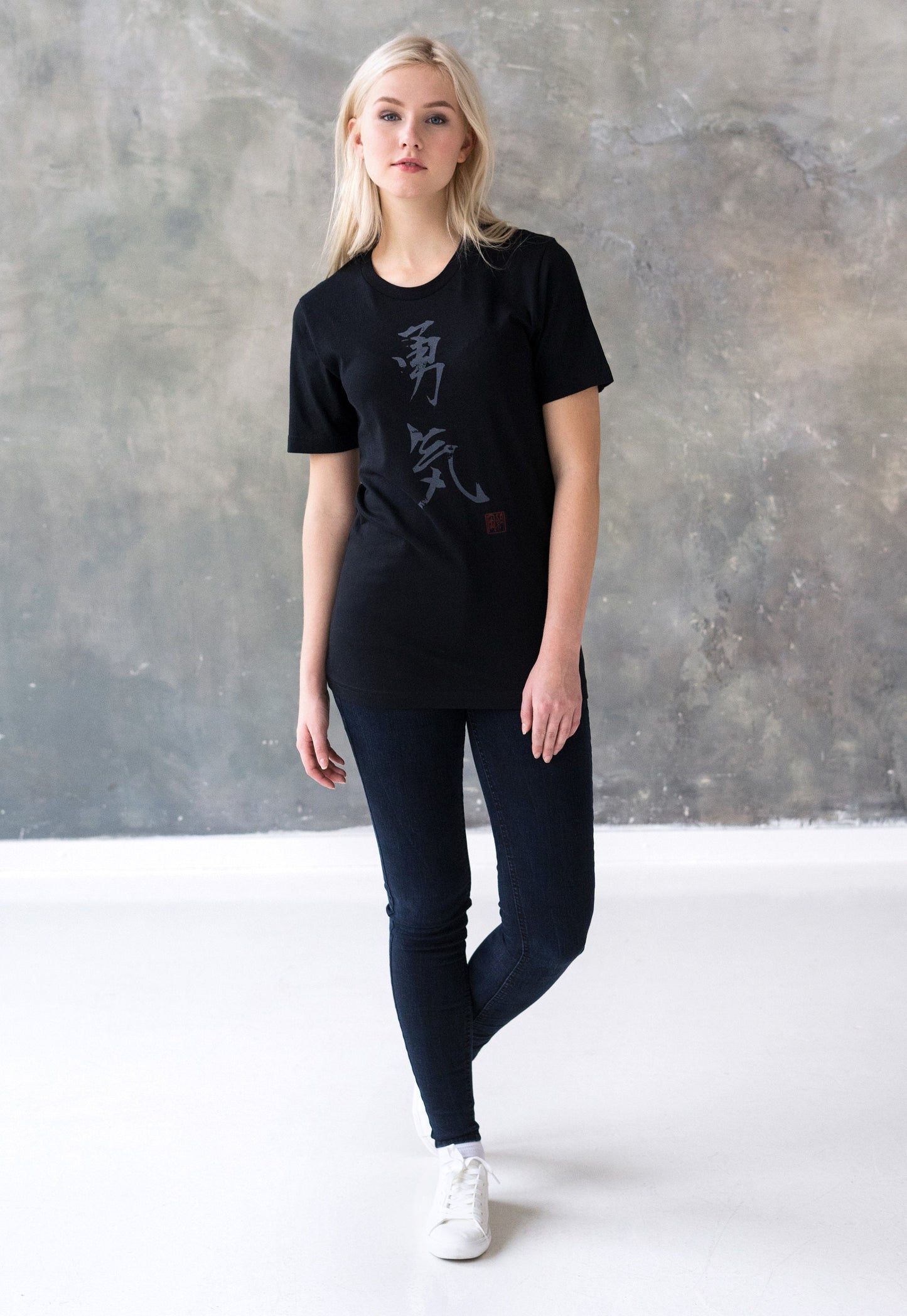 Japanese T Shirt – Courage Japan Calligraphy Text Writing Kanji Anime Manga Tokyo Martial Arts Kawaii Womens Mens Screen Printed Tee T-Shirt