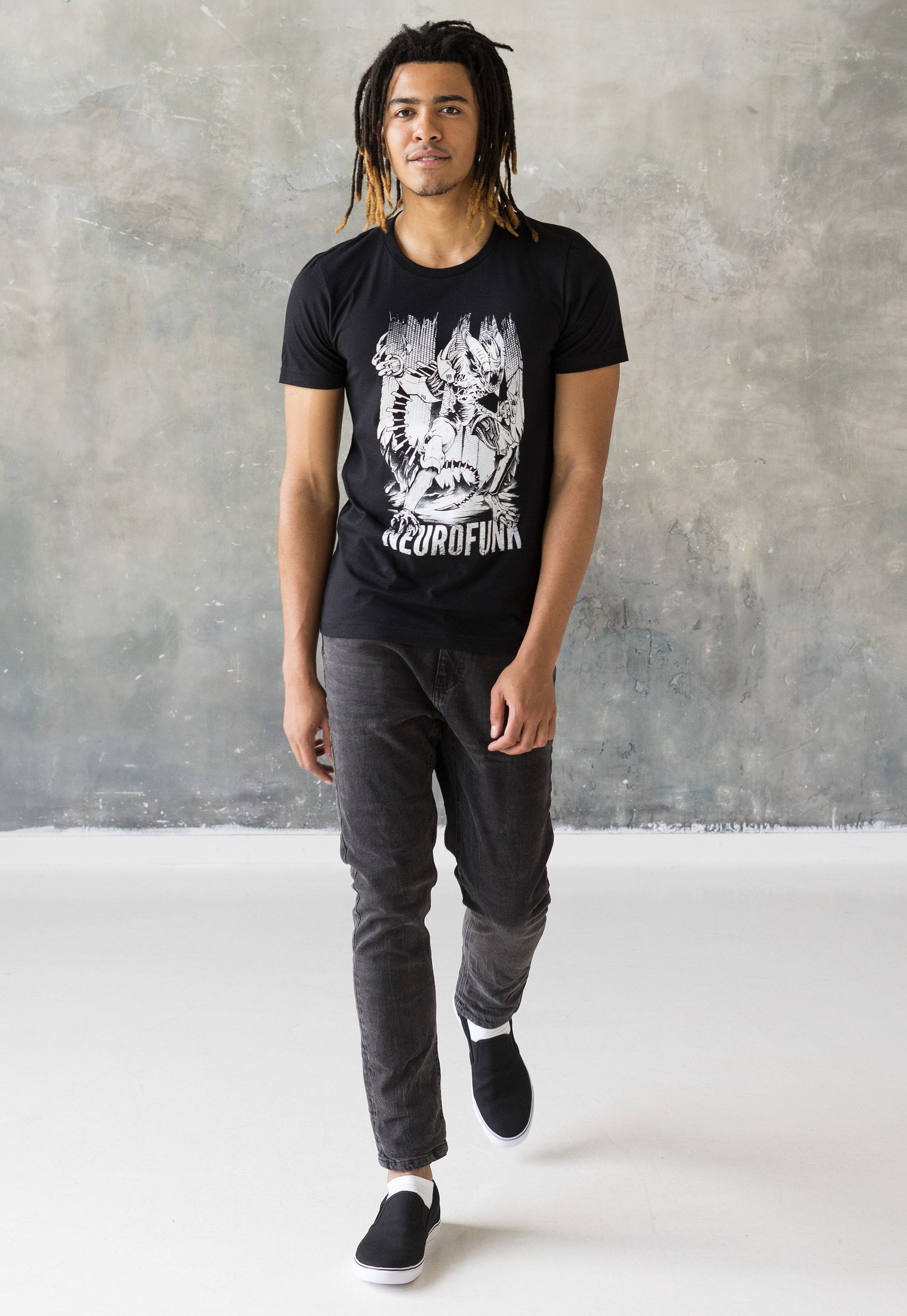 Neurofunk Invasion T Shirt Drum and Bass Alien DJ Synthesizer & Synth Music Producer Junglist Jungle EDM Sci Fi Dubstep Graphic Printed Tee