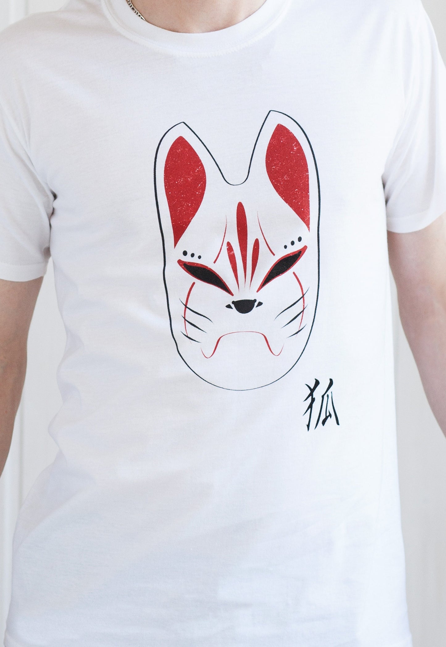 Japanese T Shirt – Kitsune Fox Mask Inari Japan Tokyo Anime Manga Kawaii Harajuku Fashion Cosplay Comicon Kanji Calligraphy Printed Tee Top