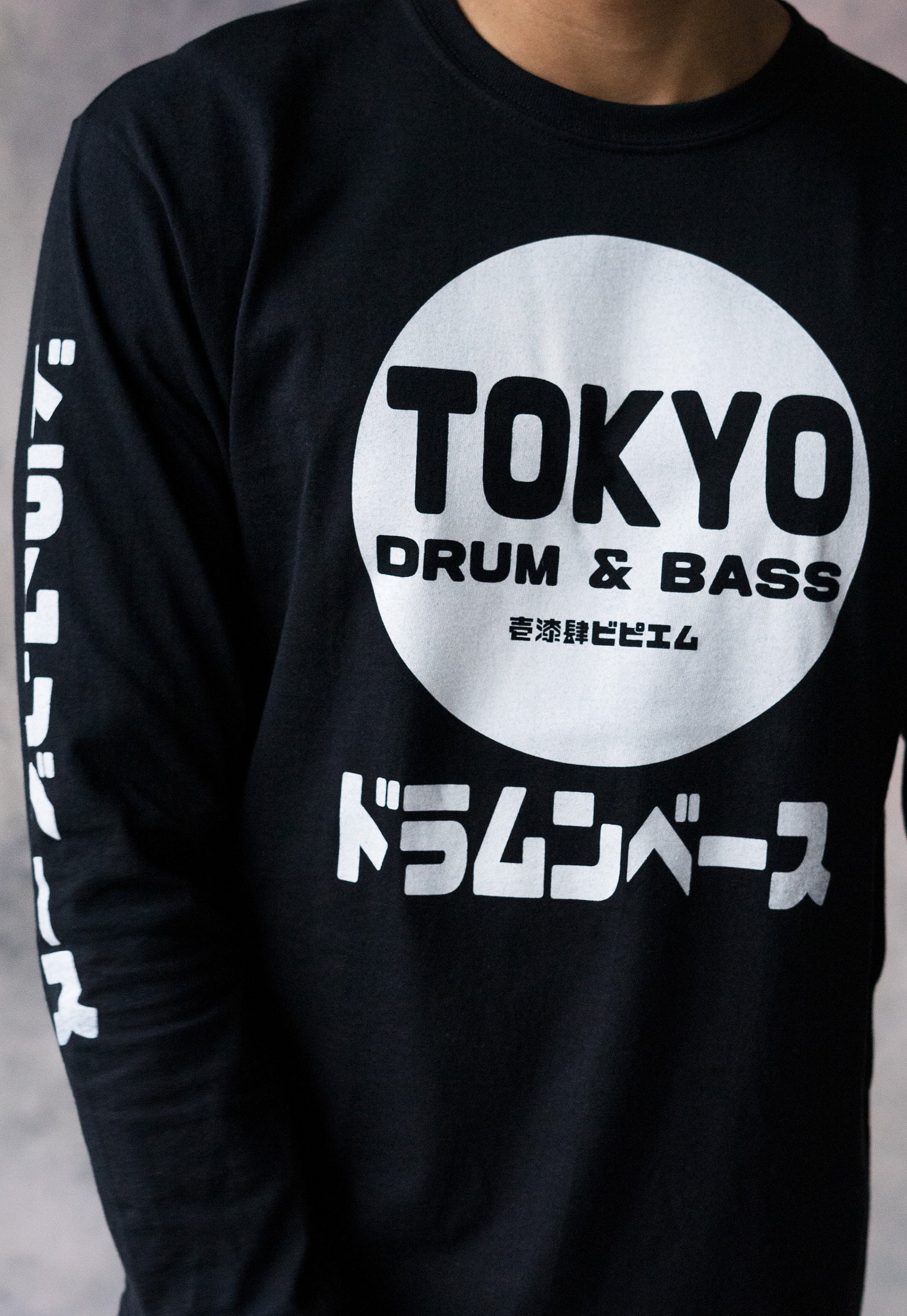 Tokyo Drum & Bass Long Sleeve T Shirt Japanese Writing Sleeve Print 174 BPM Junglist Synthesizer Synth Graphic Printed Mens Womens Japan Tee