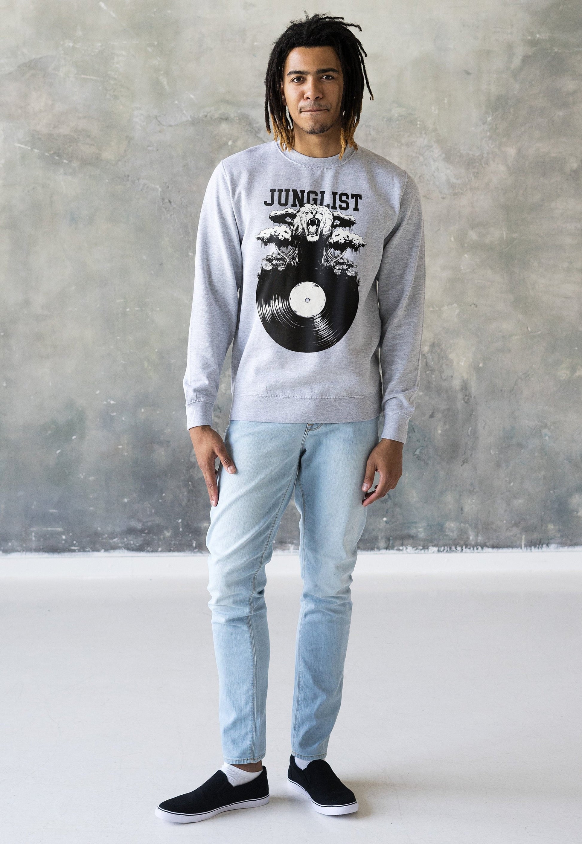 Junglist Vinyl Sweatshirt Jungle Massive Drum and Bass DJ LP Record Turntable Music Producer Synthesizer Mens Sweater Pullover Jumper Top