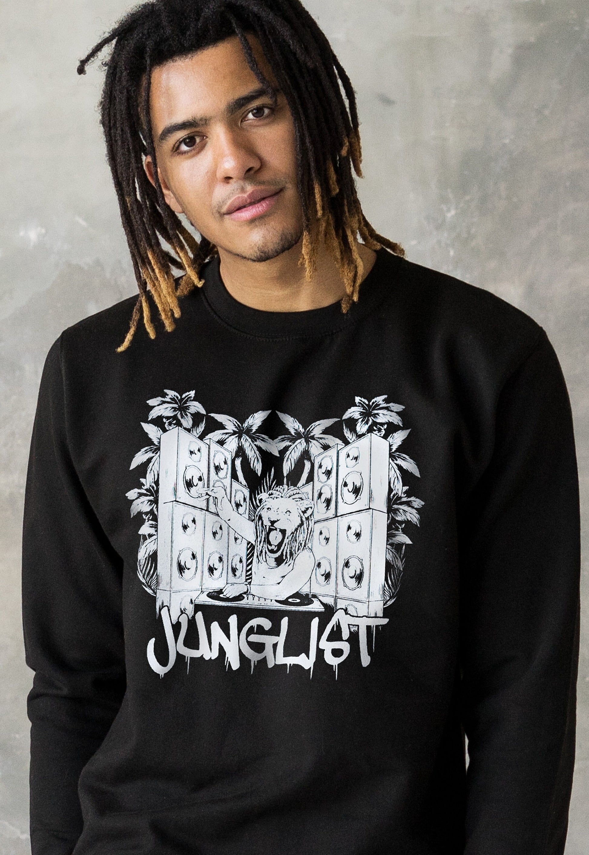 Junglist Lion DJ Sweatshirt Jungle Massive Drum and Bass DJ Synth Dreads Dreadlocks Music Producer Synthesizer Sweater Pullover Jumper Top