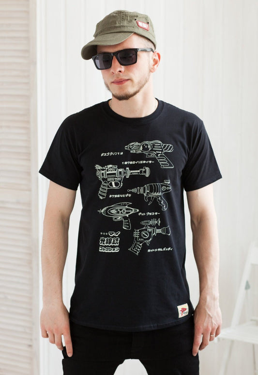 Japanese T Shirt Ray Guns Blaster Phaser Laser Gun Japan Retro Kawaii Anime Manga Cosplay Comicon Tokyo Otaku Sci Fi Mens Womens Printed Tee