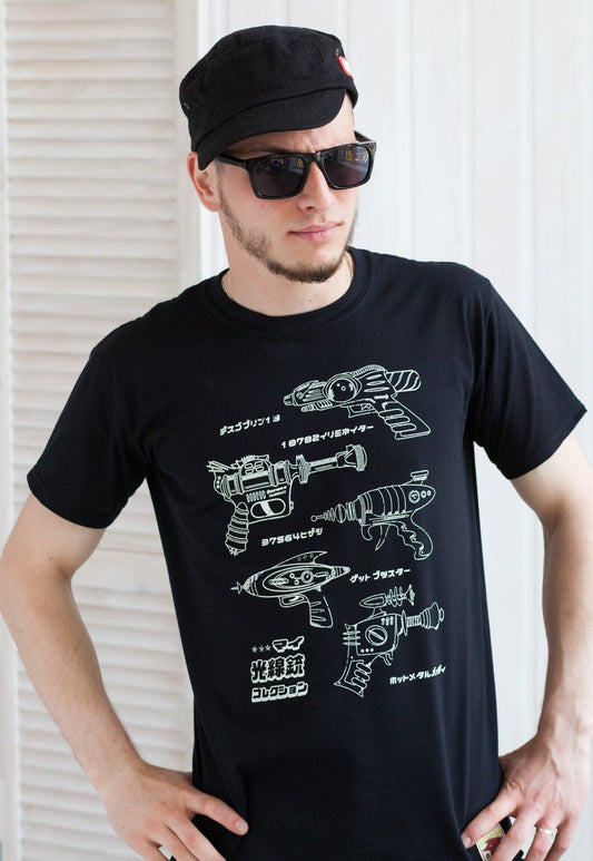 Japanese T Shirt Ray Blaster Phaser Laser Gun Retro Anime Manga Science Fiction Space Geek Larp Spaceship Sci-Fi Mens Womens Printed Tee Top