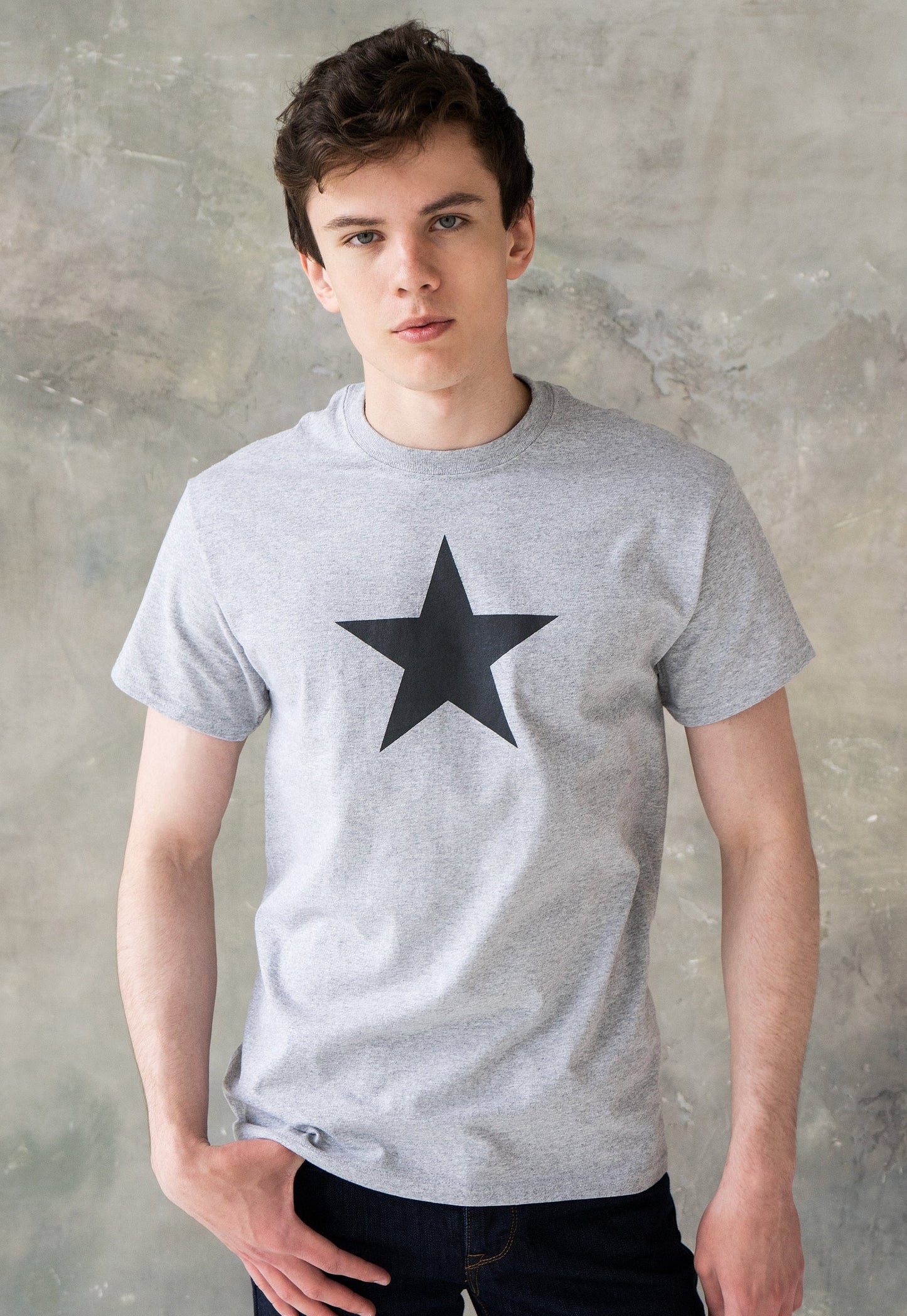 Black Star T Shirt Abstract Geometric Retro Vintage Style 70s 90s Skater Minimalist Graphic Design Printed Fashio Streetwear Mens Womens Tee