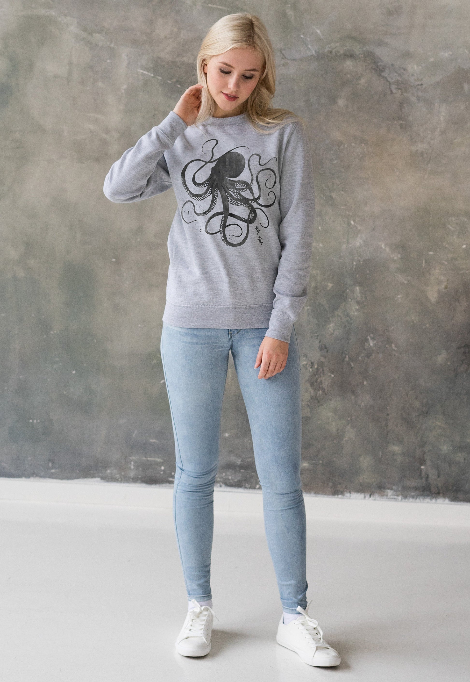 Octopus Japanese Calligraphy Sweatshirt Gyotaku Traditional Ukiyo-e Japan Kanji Anime Manga Kyoto Aesthetic Printed Womens Mens Jumper Top