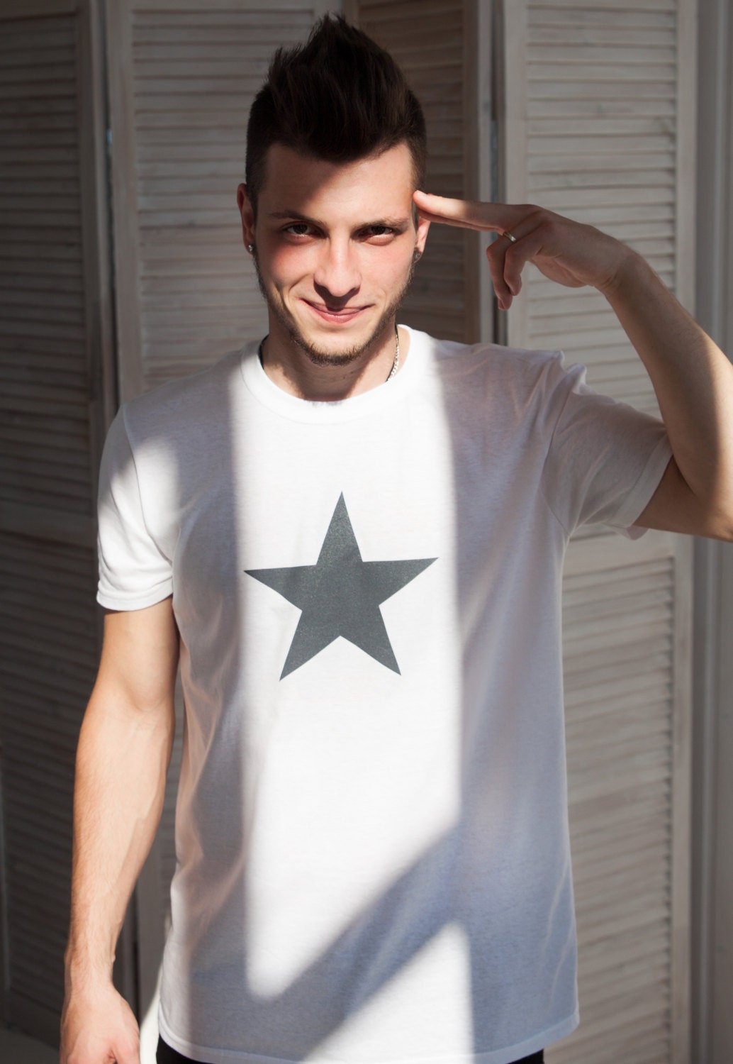 Star T Shirt - Minimalist Abstract Geometric Streetwear Skater Fashion Retro 80s 90s Graphic Design Mens Womens Screen Printed Tee T-Shirt