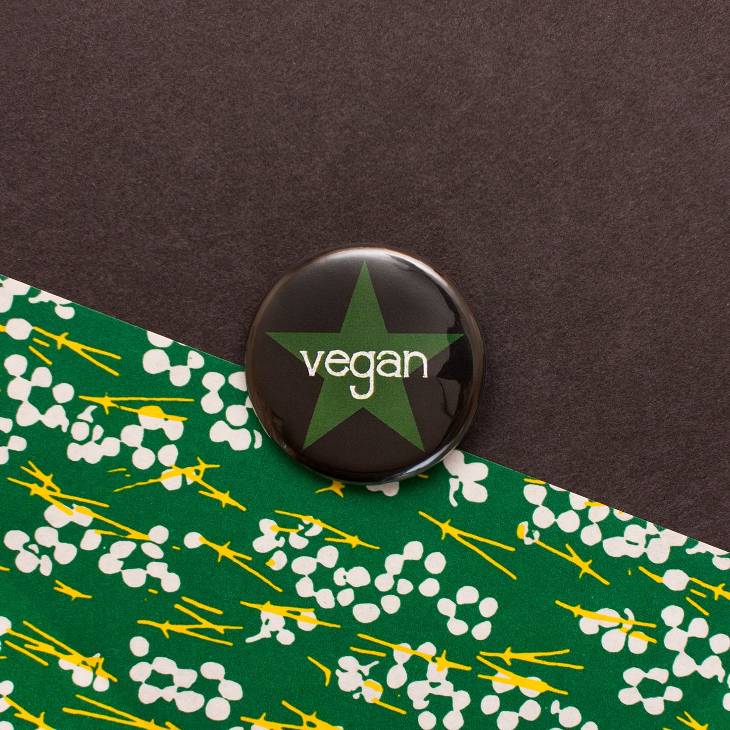 Vegan Pin Badge Set · 4× Retro Vegan Button Badges · Plant Based Designs